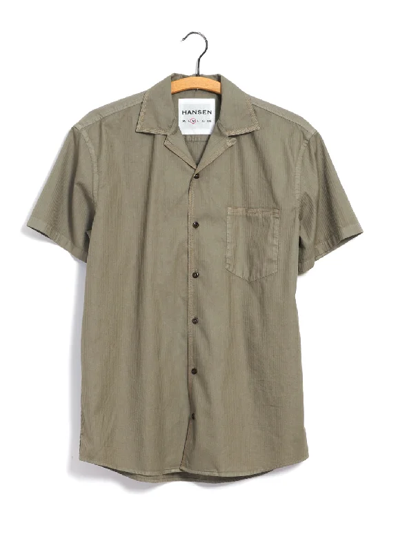 Men's Patterned Dress Shirts for a Unique TwistJONNY | Short Sleeve Herringbone Shirt | Bay Leaf Men's Patterned Dress Shirts for a Unique TwistJONNY | Short Sleeve Herringbone Shirt | Bay Leaf