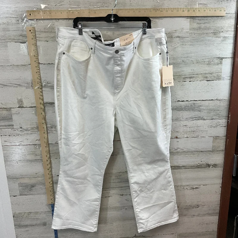 Flexible Men's JeansWhite Denim Jeans Boot Cut Not Your Daughters Jeans, Size 24w