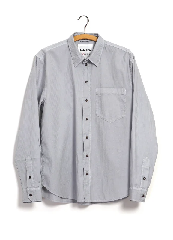 Men's Slim-Fit Shirts for a Flattering ShapeRAYMOND | Relaxed Classic Herringbone Shirt | Rain Men's Slim-Fit Shirts for a Flattering ShapeRAYMOND | Relaxed Classic Herringbone Shirt | Rain