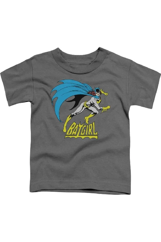 Men's Shirts with Embroidered DesignsDC Comics Batgirl Batgirl Is Hot Short Sleeve Juvenile Tee / T-Shirt Men's Shirts with Embroidered DesignsDC Comics Batgirl Batgirl Is Hot Short Sleeve Juvenile Tee / T-Shirt