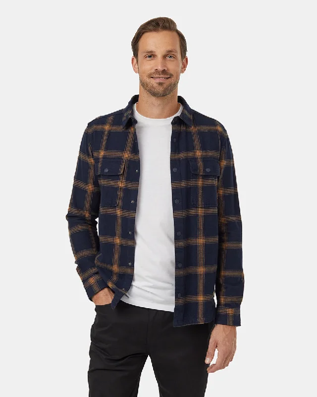 Men's Monochrome Shirts for a Minimalist VibeMen's Kapok Flannel Colville