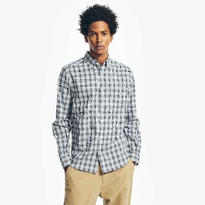 Men's Moisture-Wicking Shirts for All-Day ComfortNautica Mens Plaid Oxford Shirt