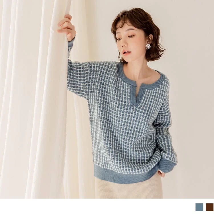 Men's Sweaters with Relaxed FitsDROP SHOULDER BATWINGS SLEEVE V-NECK KNIT TOPS