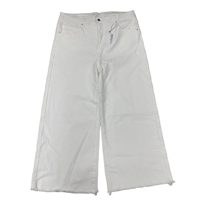 Leather Patch Embellished Men's JeansWhite Denim Jeans Wide Leg Risen, Size 3x