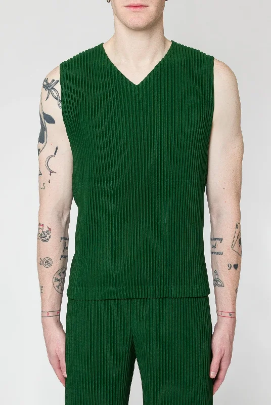 Weather-Resistant Men's CoatsHomme Plissé Issey Miyake - MC August 2024 Vest in Seaweed Weather-Resistant Men's CoatsHomme Plissé Issey Miyake - MC August 2024 Vest in Seaweed