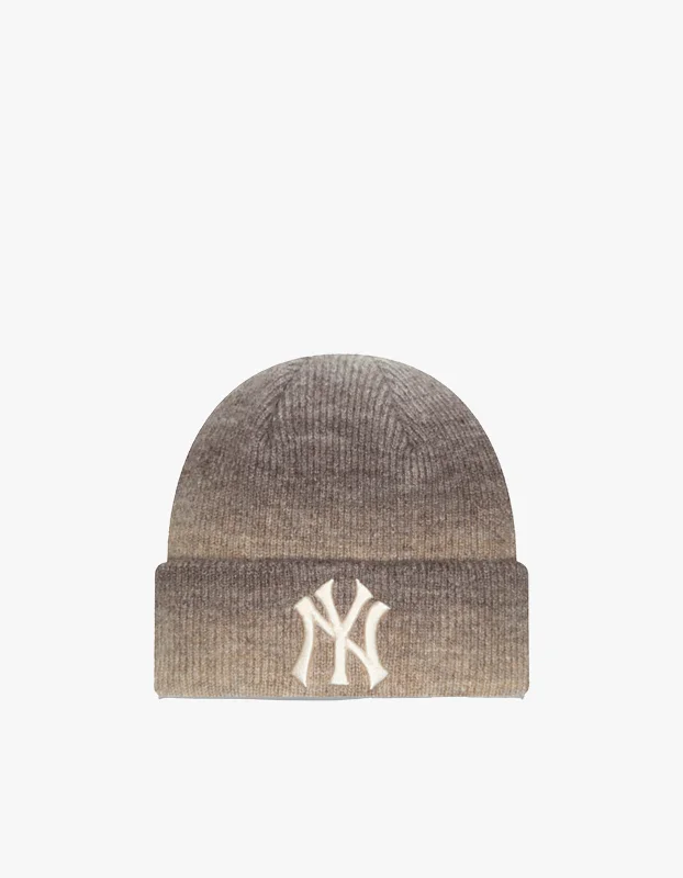 Fashionable Fedora HatsNew York Yankees Knitted Gradient Beanie - Dark Grey, Dark Grey
