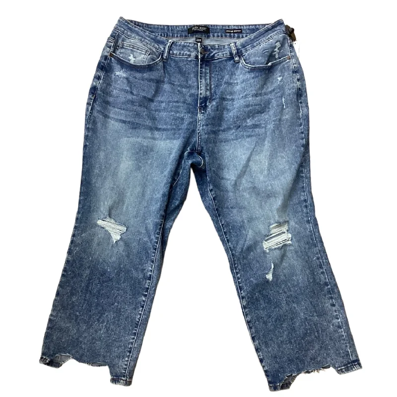 Modern Ripped and Distressed Men's JeansJeans Designer By Judy Blue In Blue Denim, Size: 22w Modern Ripped and Distressed Men's JeansJeans Designer By Judy Blue In Blue Denim, Size: 22w