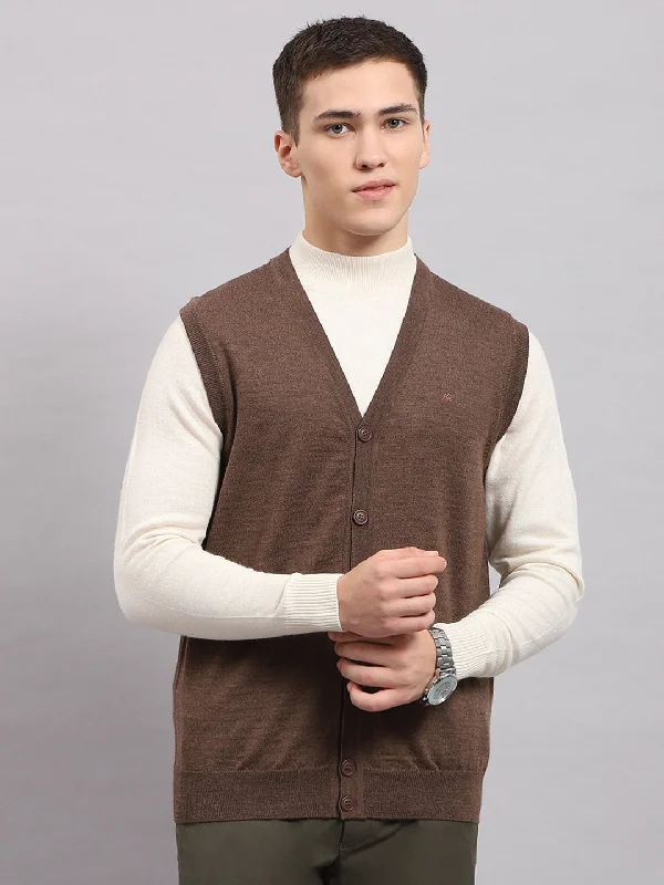 Men's Sweaters with Set-In SleevesMen Brown Solid V Neck Sleeveless Cardigan
