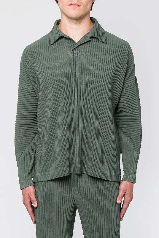 Casual Men's Bomber JacketsHomme Plissé Issey Miyake MC October 2024 Polo in Moss Green Casual Men's Bomber JacketsHomme Plissé Issey Miyake MC October 2024 Polo in Moss Green