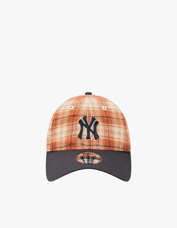 Wide-Brimmed Beach HatsNew York Yankees 9TWENTY 2Tone Plaid Cap - Tan Plaid/Faded Black
