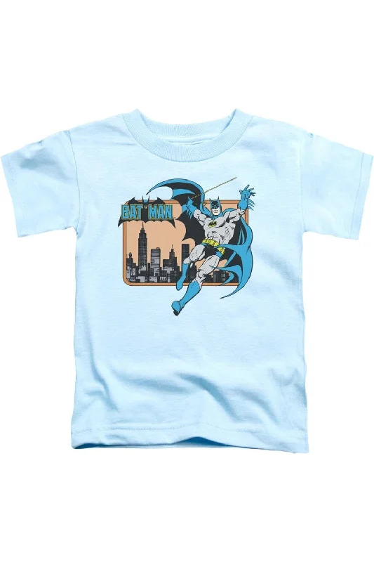 Durable Men's Work ShirtsDC Comics Batman In The City Short Sleeve Juvenile Tee / T-Shirt Durable Men's Work ShirtsDC Comics Batman In The City Short Sleeve Juvenile Tee / T-Shirt