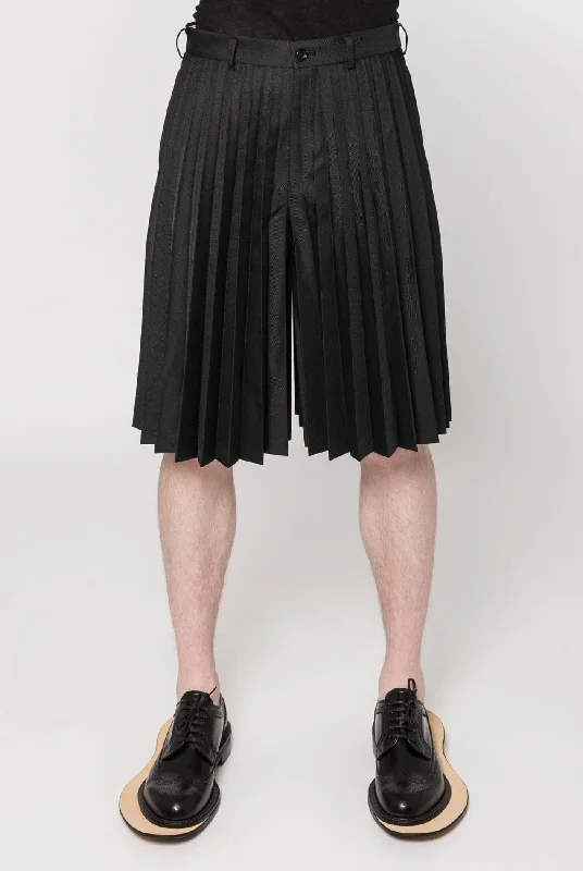 Men's Coats with Ripstop FabricComme des Garçons Homme Plus Pleated Gabardine Shorts
