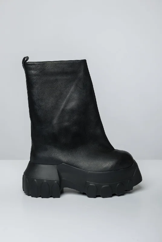 Men's Coats for Snowy WeatherRick Owens Knee High Oblique Mega Tractor
