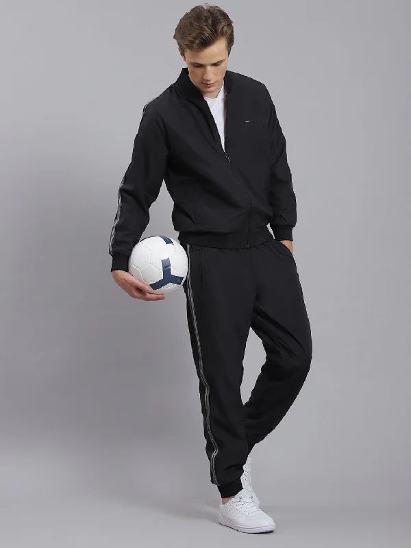 Men Black Solid Mandarin Collar Full Sleeve Tracksuit